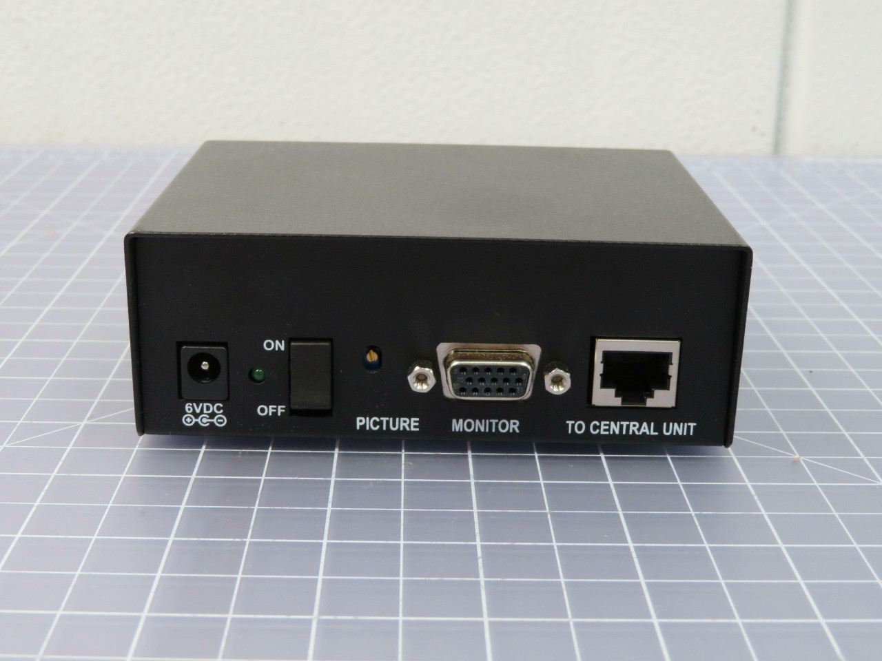 Black Box 7247465500 AC502AR2 CAT5 Video Splitter Remote T185076